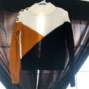 -Thin knit long sleeve